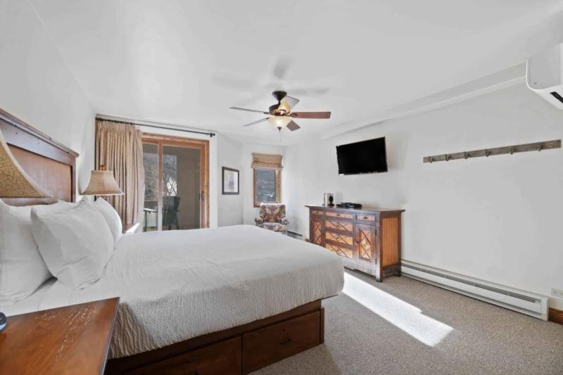 Kiva 221 By East West Hospitality Apartment บีเวอร์ครีก ภายนอก รูปภาพ